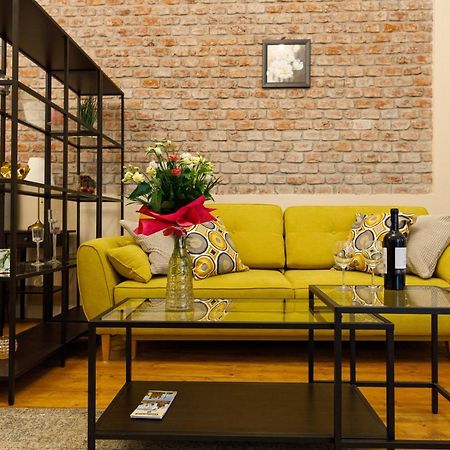 Stylish Flat In The Heart Of Historical Center Διαμέρισμα Τιμισοάρα Εξωτερικό φωτογραφία